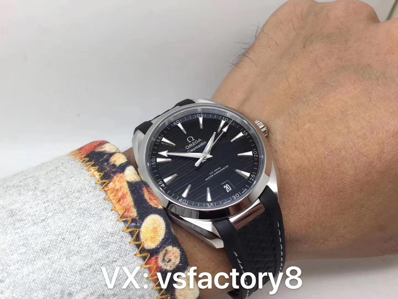 VS廠歐米茄柚木黑海馬150米復刻腕表品質細節是天花板嗎