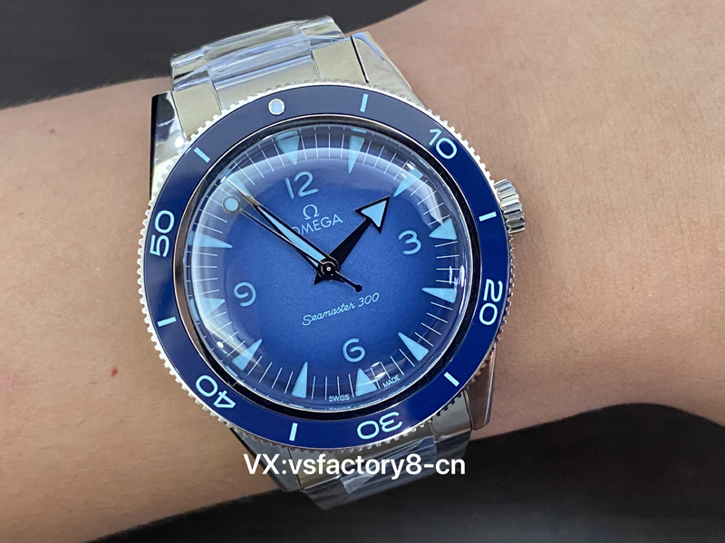 歐米茄幽靈黨冰藍面海馬300復刻腕表外觀細節做工容易看出破綻嗎