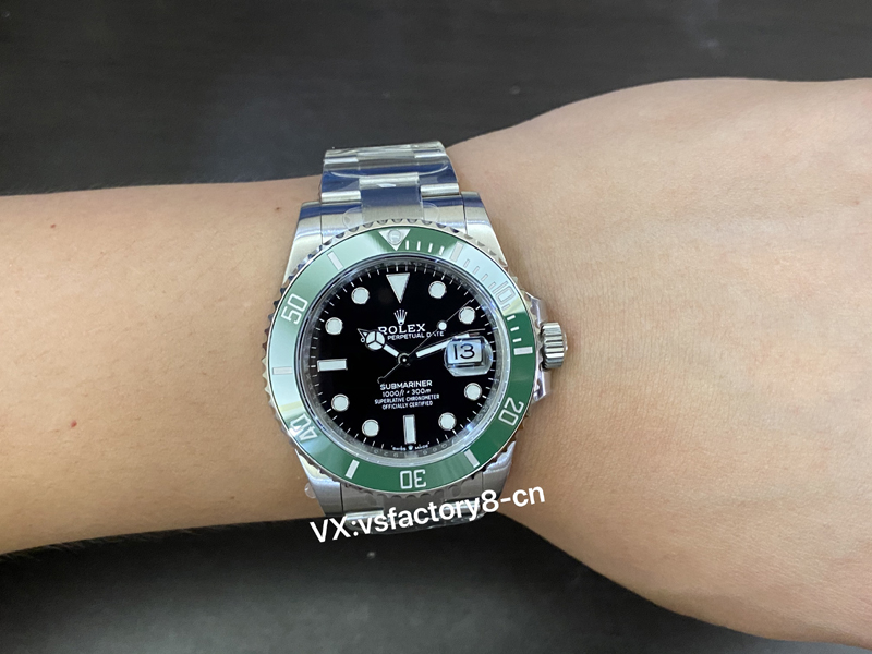 勞力士三代綠水鬼丹東3235一體機芯細節做工復刻還原怎么樣