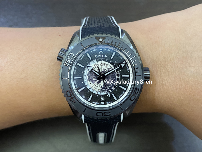 歐米茄碳黑色全陶瓷世界時海馬600米8938一體機復刻表細節做工復刻還原深度評測