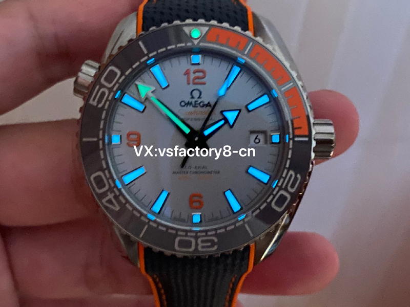 歐米茄鈦灰四分之一橙海馬600米丹東8900機(jī)復(fù)刻表細(xì)節(jié)做工值得入手嗎